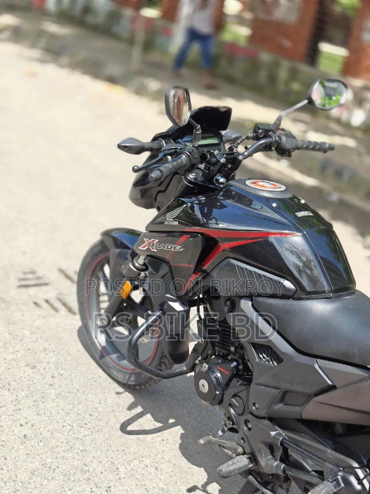 হোন্ডা এক্স-ব্লেড ১৬০ ২০২৩ কালো