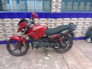 Hero Glamour 2021 Red
