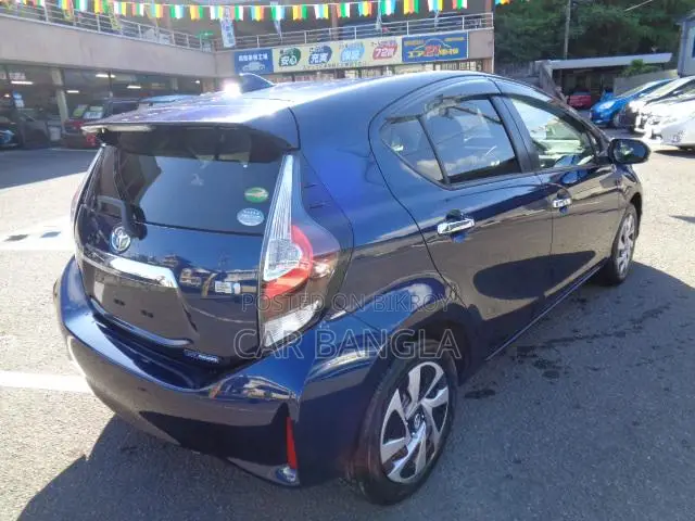 Toyota Aqua 2021 Blue