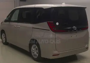 Toyota Noah 2022 Beige
