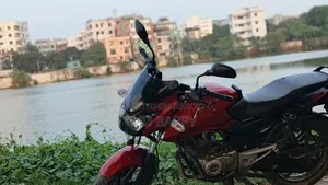 Bajaj Pulsar 150 2013 Red