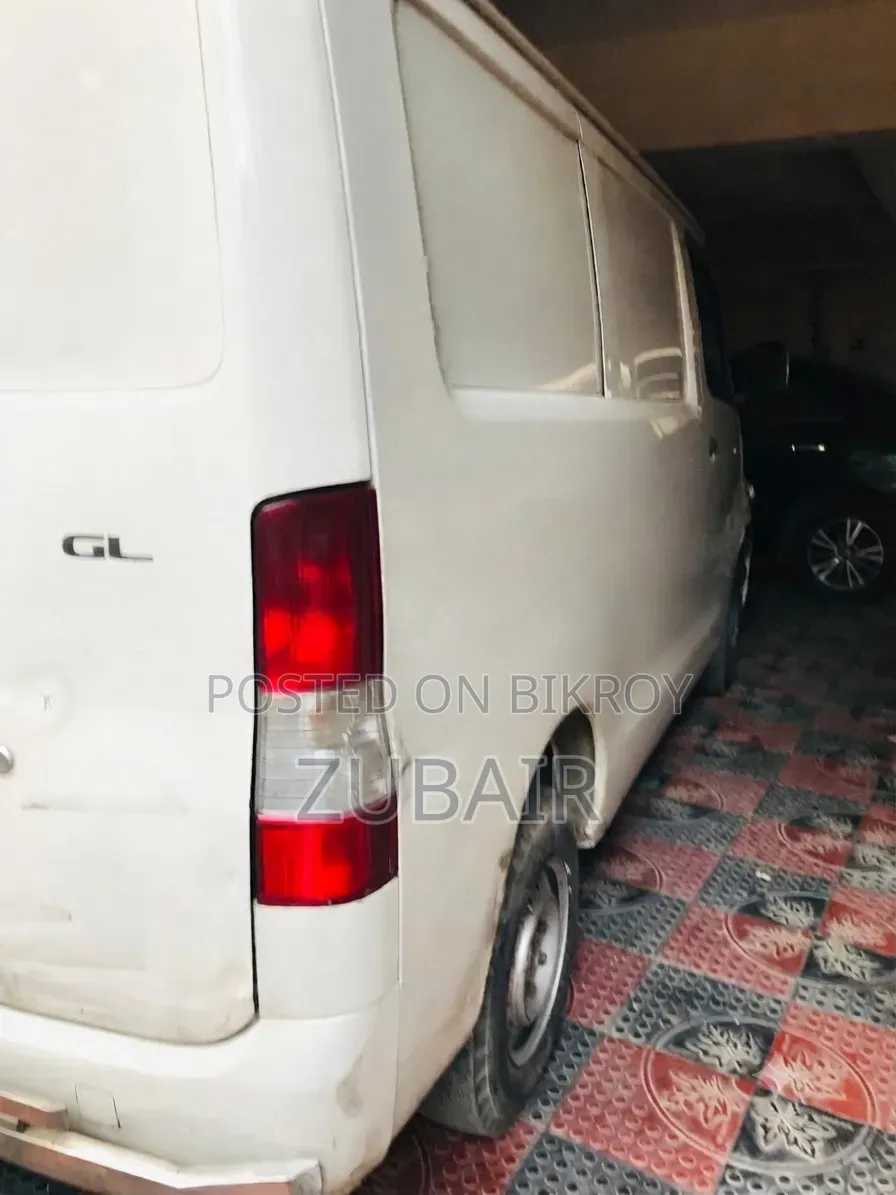 Toyota TownAce 2012 White