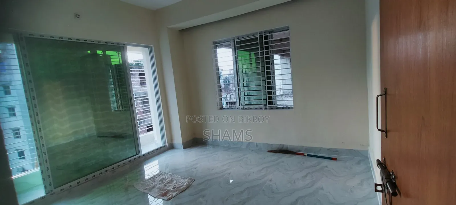 Furnished 3-Bedroom Apartment in Badsha Mia Road, Jatrabari for sale