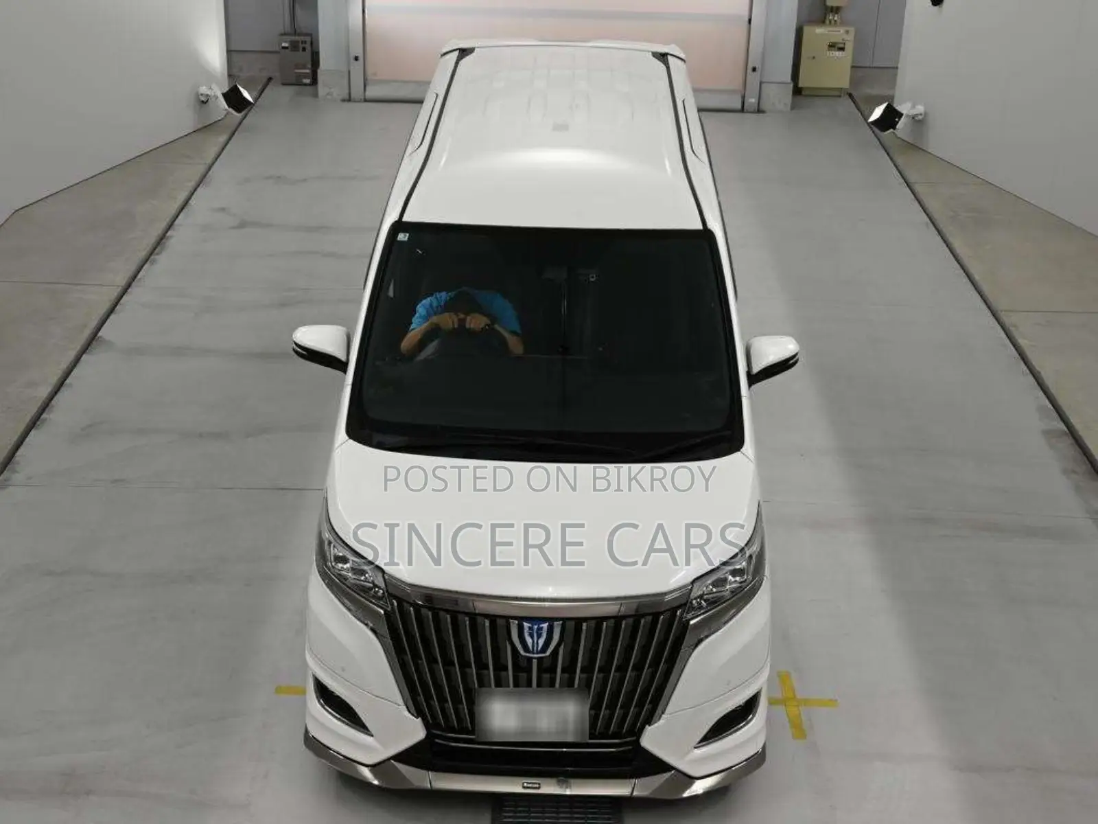 Toyota Esquire 2021 Pearl