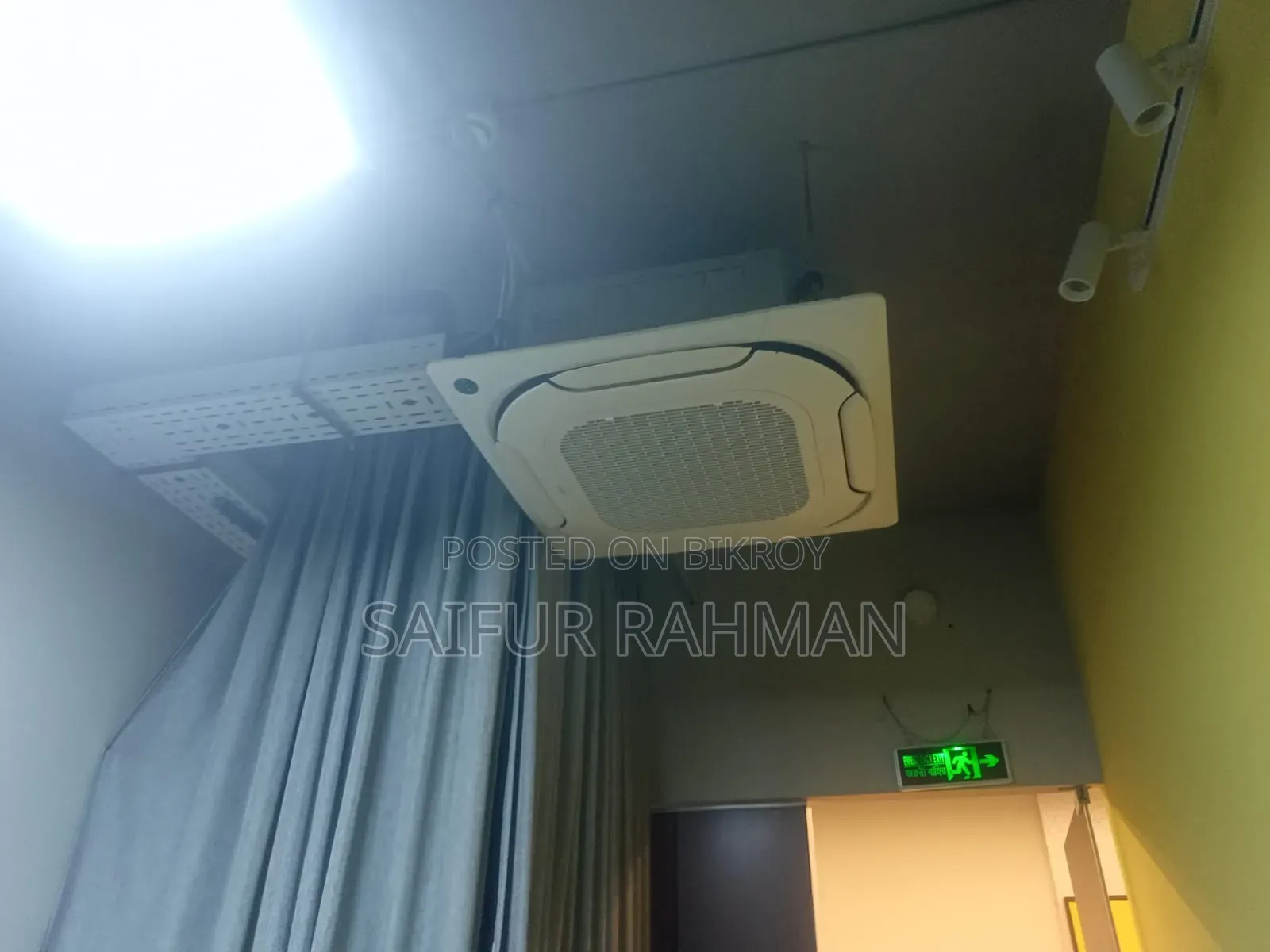 মিডিয়া ভিআরএফ এসি ২২.৫ টন ইনভার্টার এসি নতুন কন্ডিশন বিক্রয় হবে,