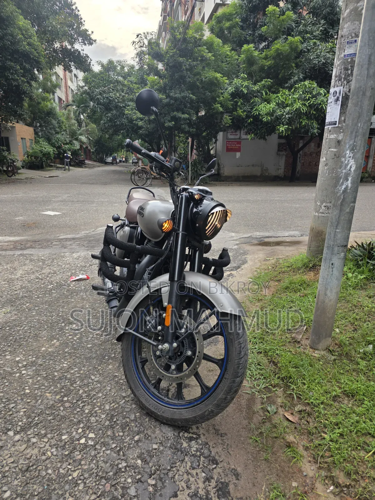 Royal Enfield Classic 350 2025 Gray