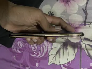 Apple iPhone XS 64 GB Rose Gold