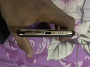 Apple iPhone XS 64 GB Rose Gold