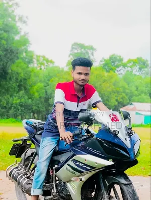 ইয়ামাহা ২০১৭ নীল