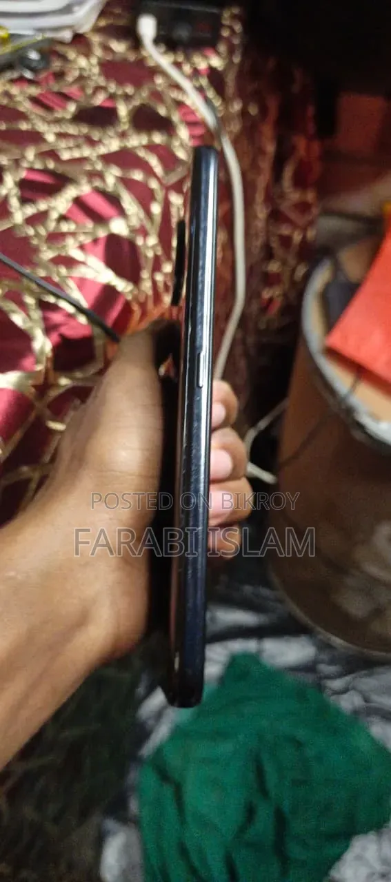 নোকিয়া ৮ ভি ৫জি ইউডব্লিউ ৬৪ জিবি কালো