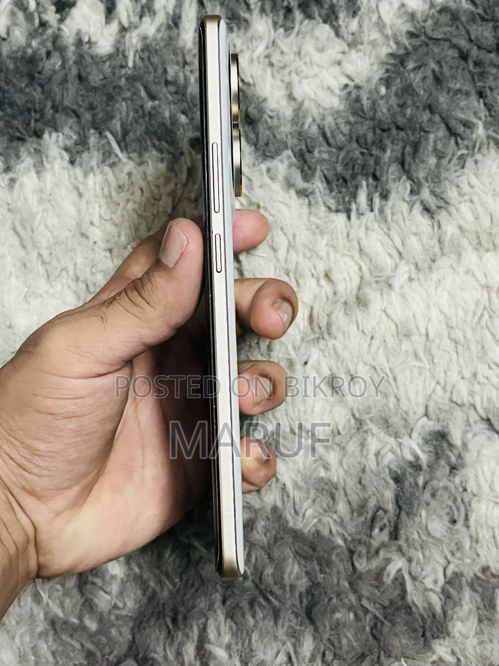 রিয়েলমি ২৫৬ জিবি গোল্ড