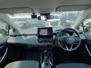 Toyota Corolla 2021 Pearl