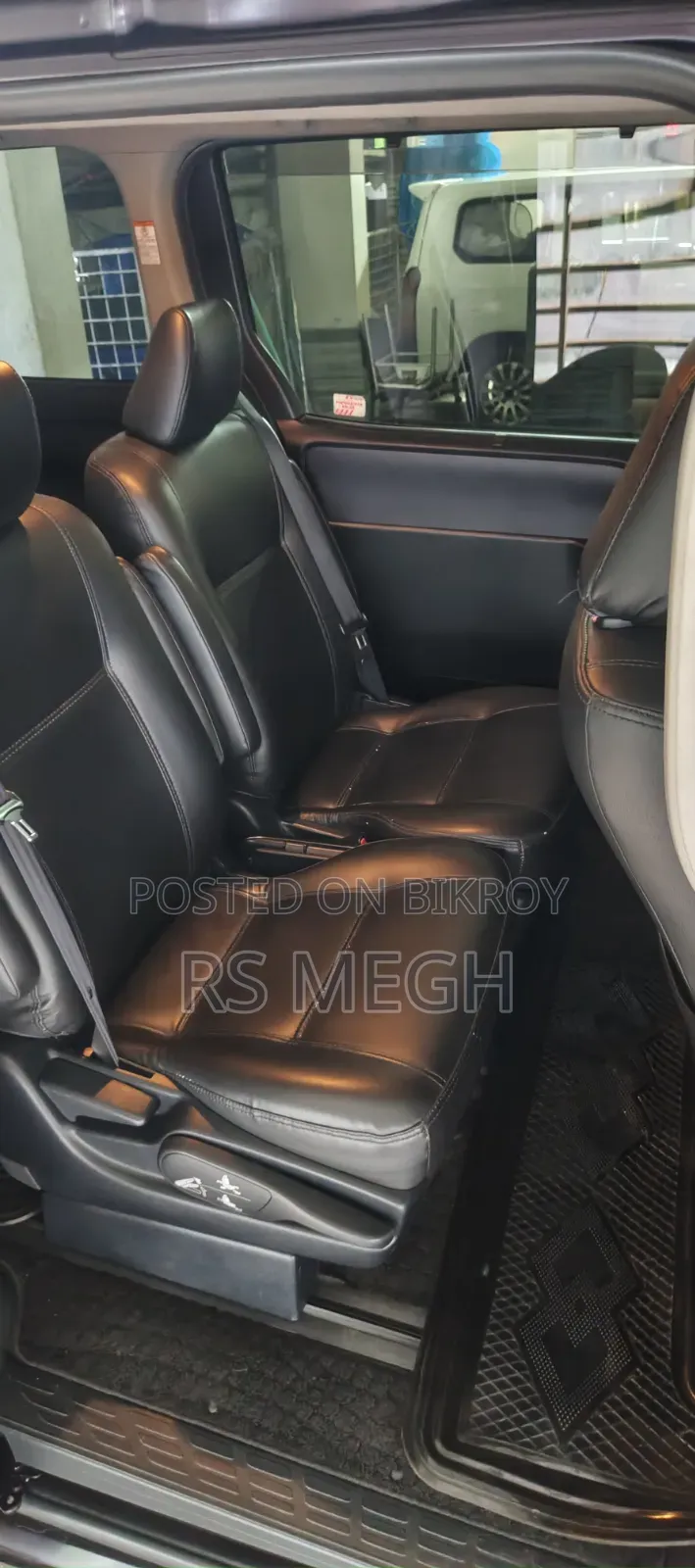Toyota Noah 2016 Maroon
