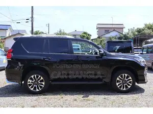 Toyota Land Cruiser Prado 2023 Black