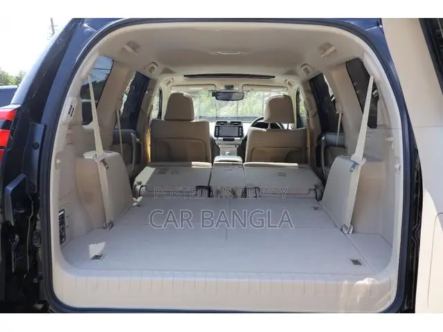 Toyota Land Cruiser Prado 2023 Black