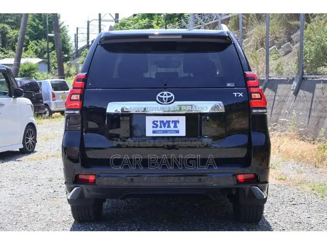Toyota Land Cruiser Prado 2023 Black