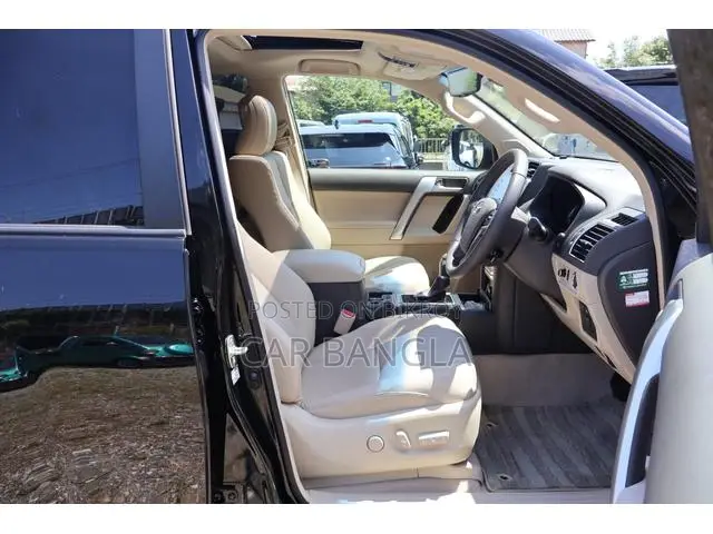 Toyota Land Cruiser Prado 2023 Black