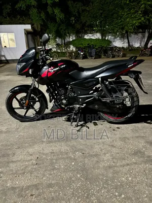 বাজাজ পালসার ১৫০ ২০২২ লাল