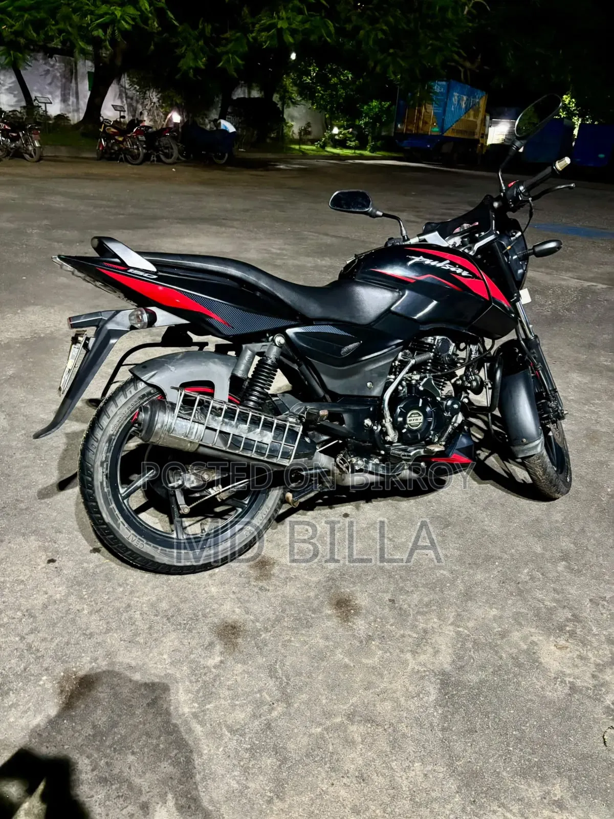 বাজাজ পালসার ১৫০ ২০২২ লাল
