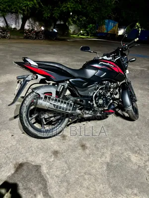 বাজাজ পালসার ১৫০ ২০২২ লাল