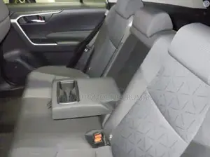 Toyota RAV4 2021 Pearl