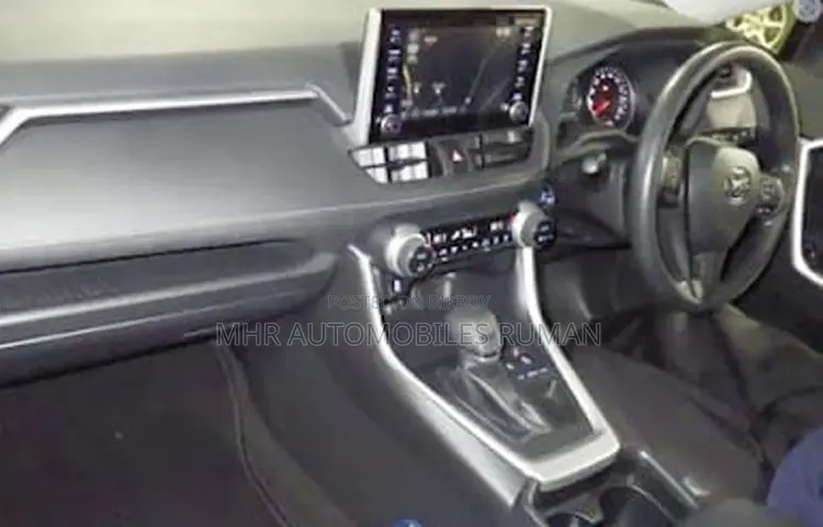 Toyota RAV4 2021 Pearl