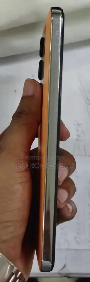 ভীভো টি৩ ১২৮ জিবি অরেঞ্জ