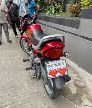 Hero HF Deluxe 2023 Red