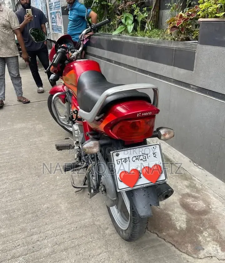 Hero HF Deluxe 2023 Red