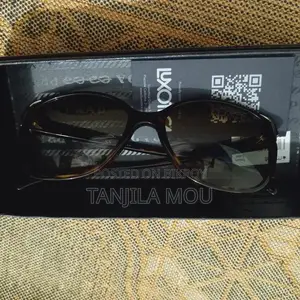 প্রাদা সানগলাস