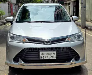 টয়োটা করোল্ডা ফিল্ডার ১.৫ পেট্রোল অল-হুইল ড্রাইভ ২০১৬ সিলভার