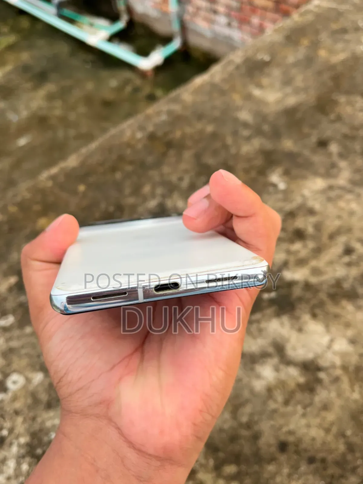 গুগল পিক্সেল ৭ প্রো ১২৮ জিবি হোয়াইট