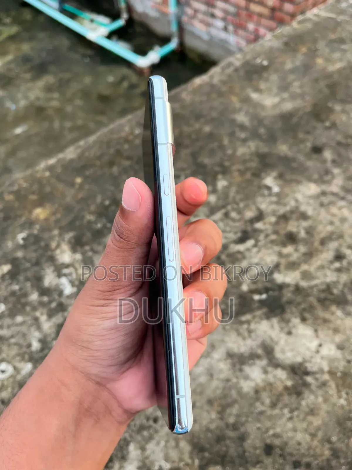 গুগল পিক্সেল ৭ প্রো ১২৮ জিবি হোয়াইট