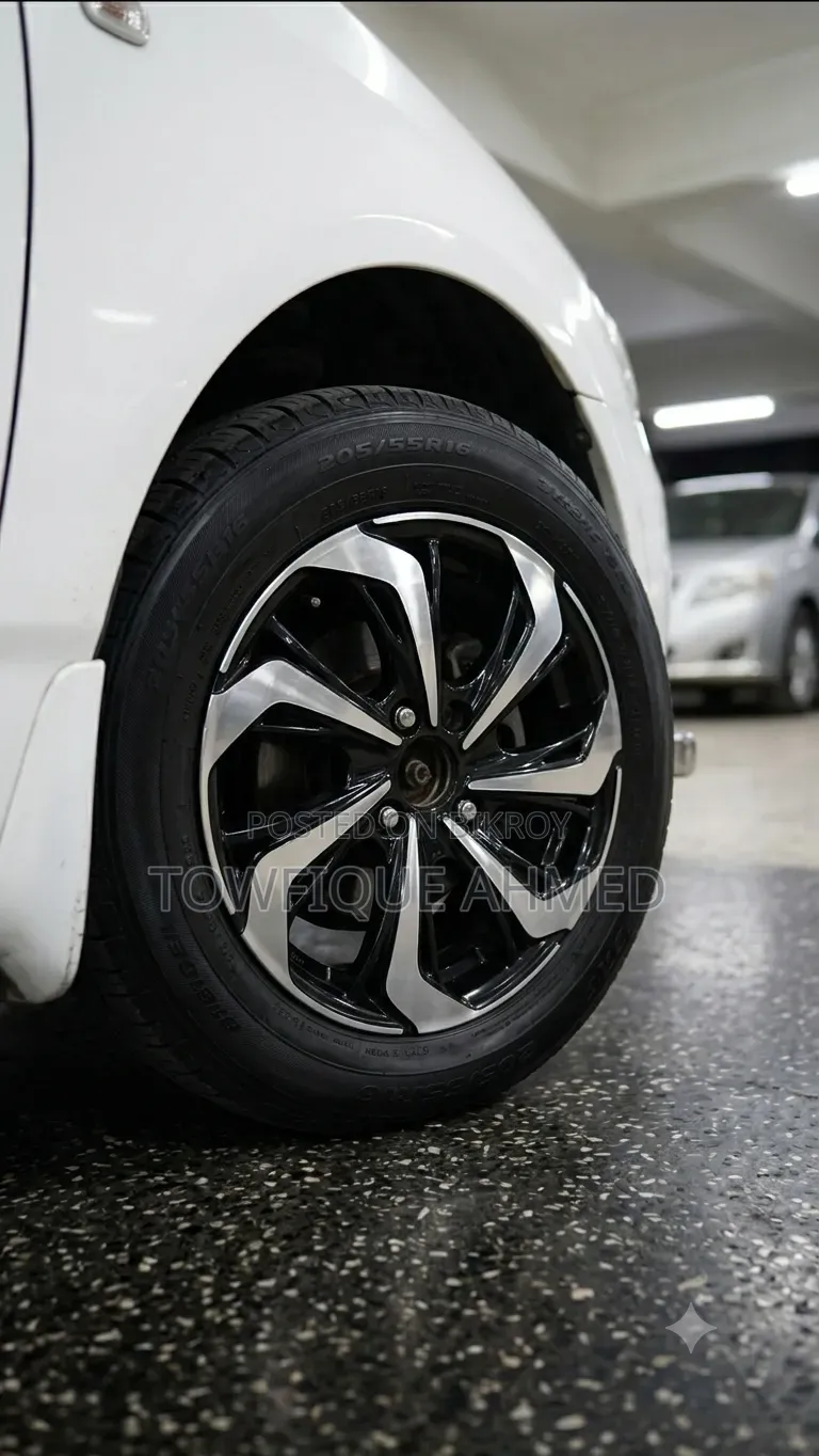 Toyota Corolla 2004 White