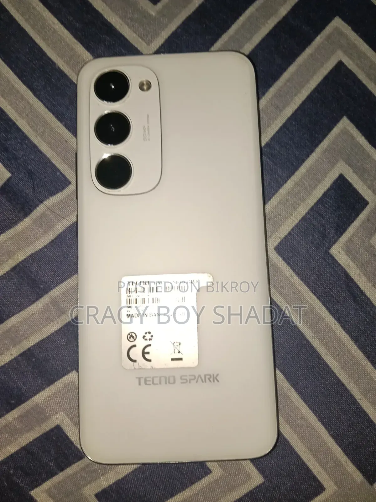 নতুন টেকনো স্পার্ক ৪০ প্রো+ ২৫৬ জিবি সাদা