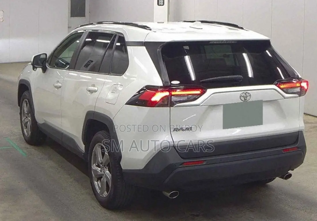 Toyota RAV4 2021 Pearl