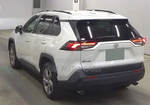 Toyota RAV4 2021 Pearl