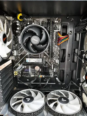 Desktop Computer Gigabyte 8GB AMD Ryzen 5 HDD+SSD 500GB
