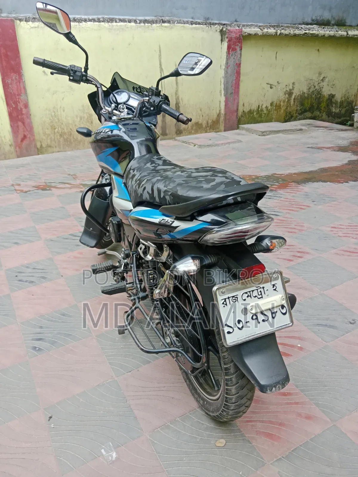 Bajaj Discover 125 2022 Black