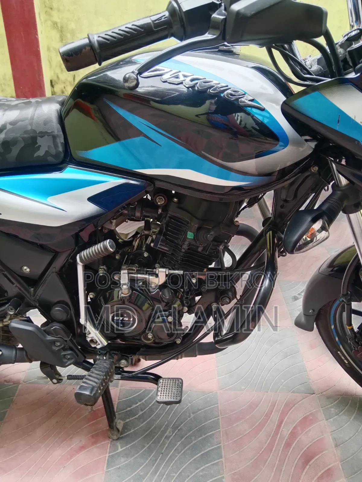 Bajaj Discover 125 2022 Black