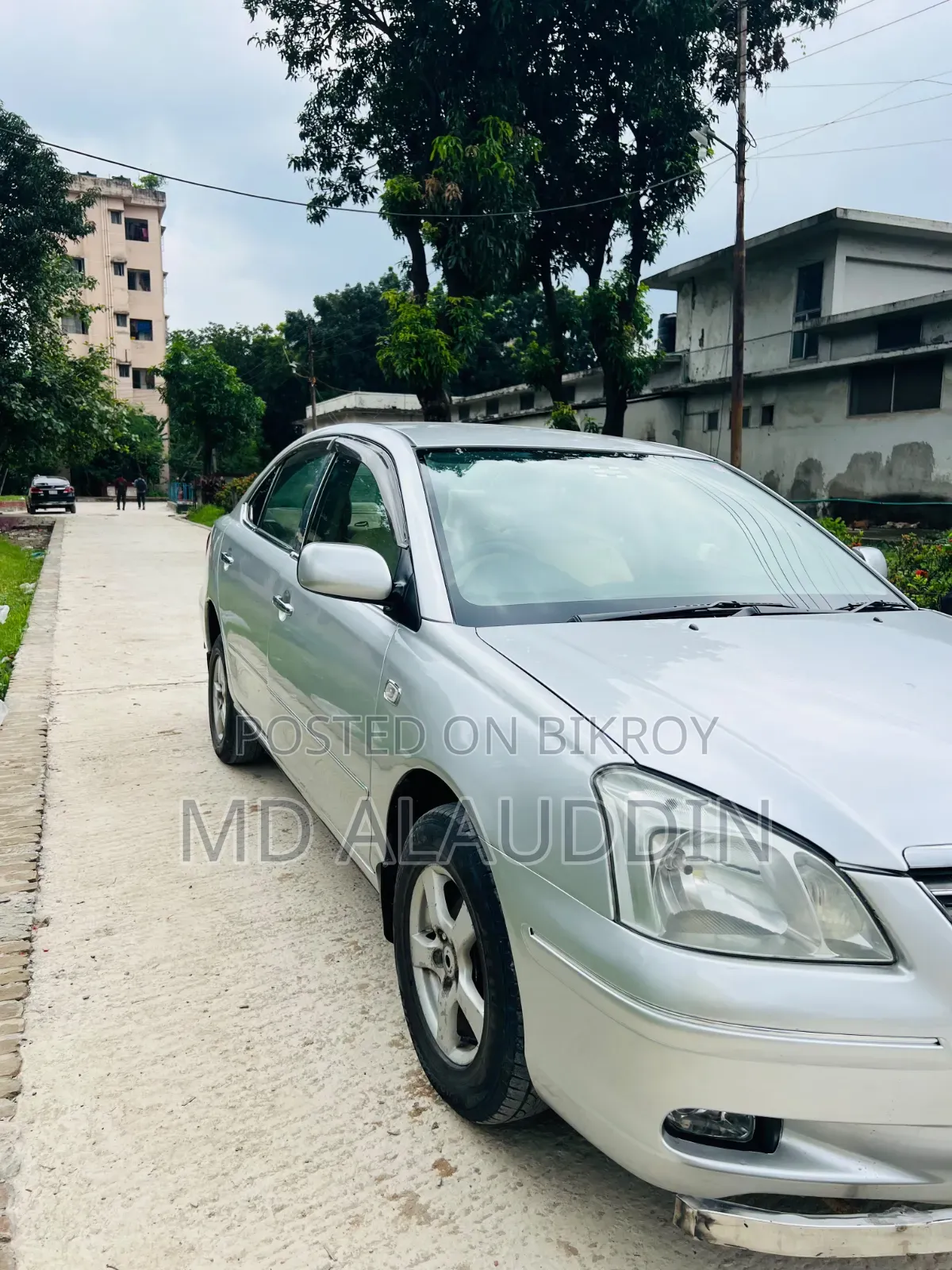 টয়োটা প্রিমিও ২০১৫ সিলভার