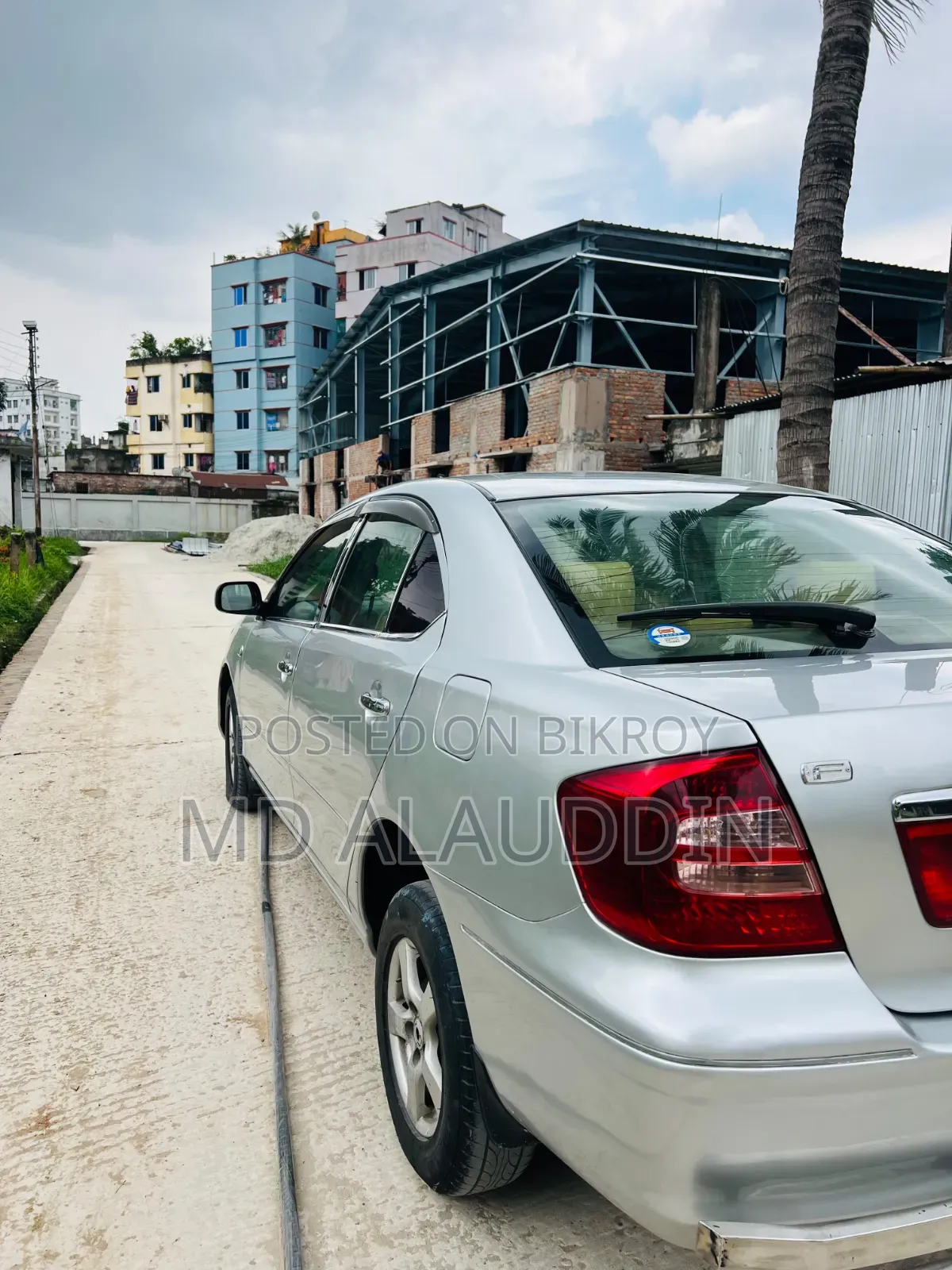 টয়োটা প্রিমিও ২০১৫ সিলভার