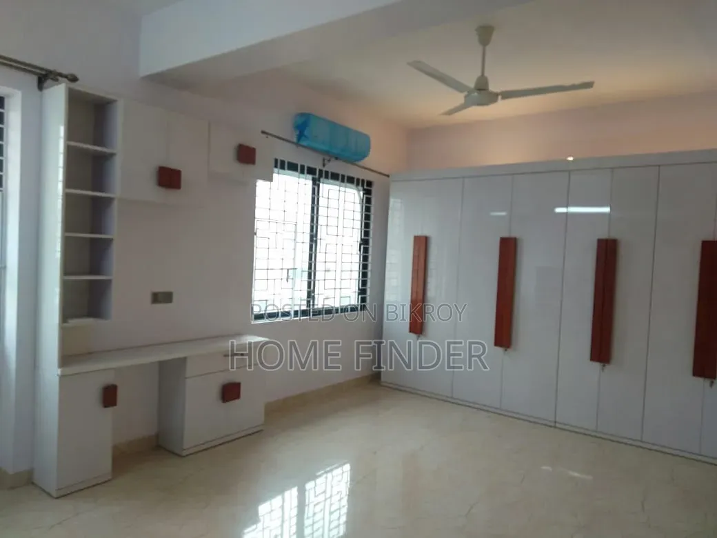 গুলশানে ৪ বেডরুমের অ্যাপার্টমেন্ট ভাড়ার জন্য