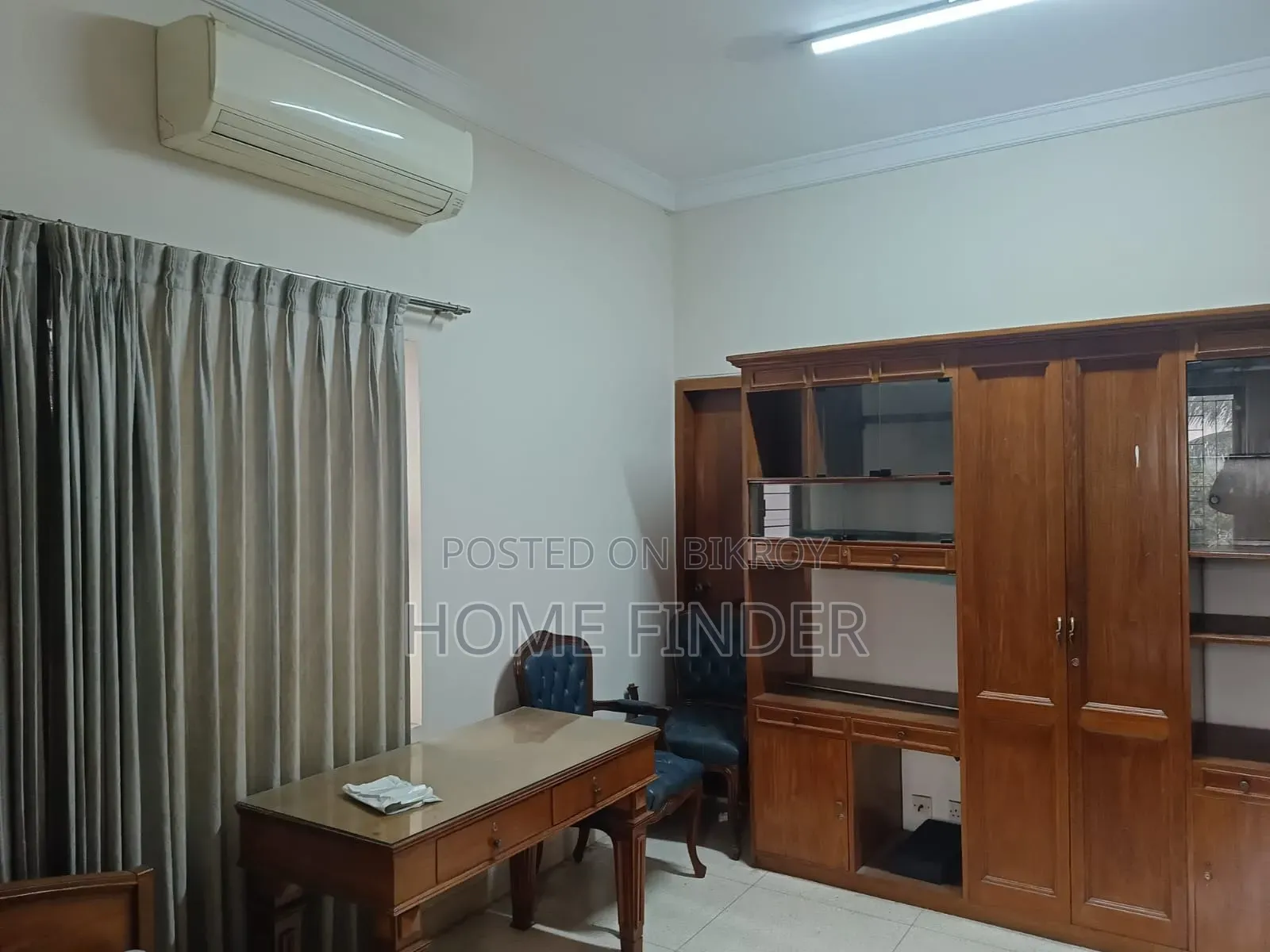 গুলশানে ভাড়ার জন্যfurnished ৩-বেডরুম অ্যাপার্টমেন্ট