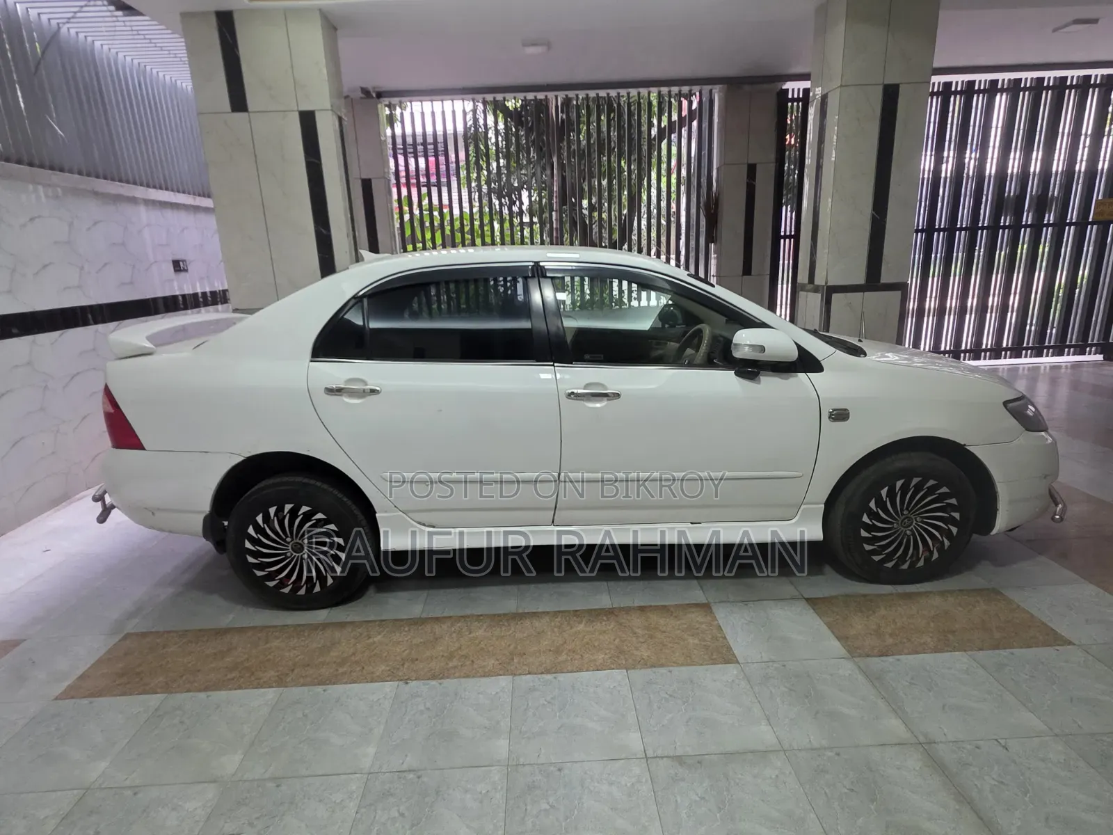 Toyota Corolla 2004 White
