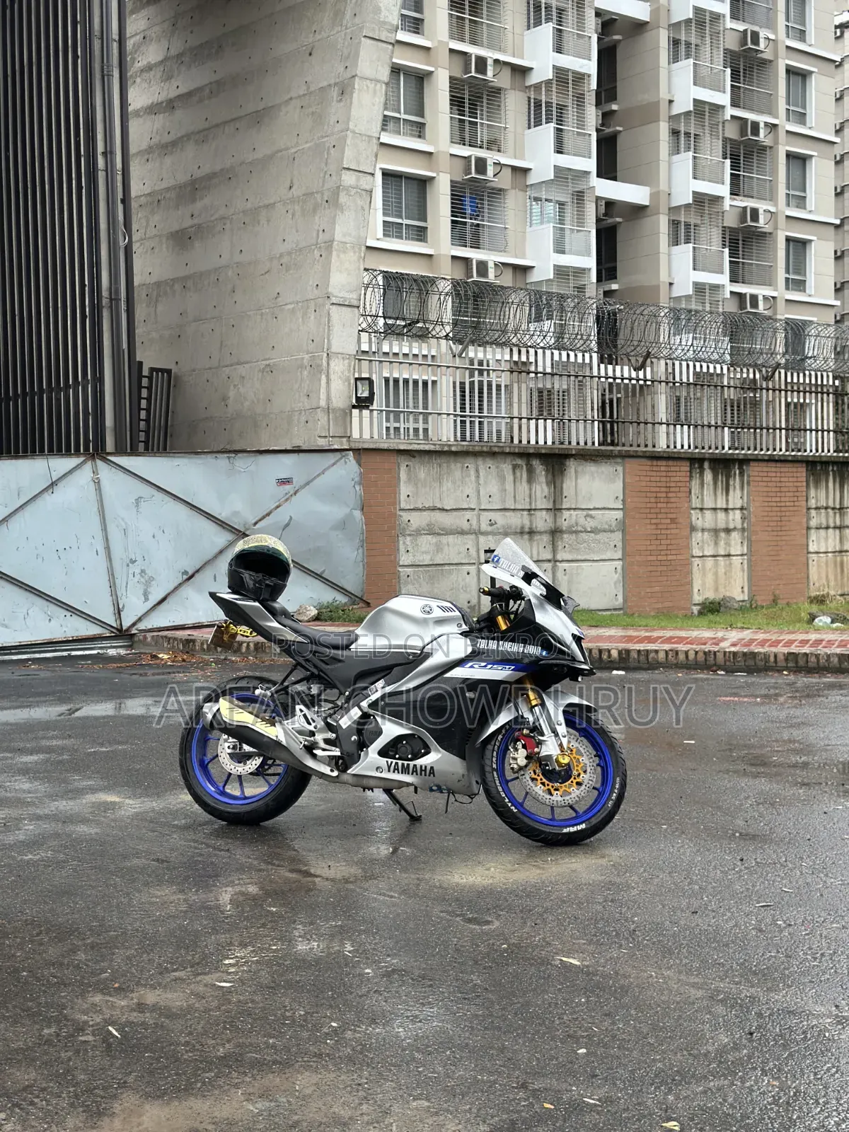 Yamaha R15M 2024 Gray