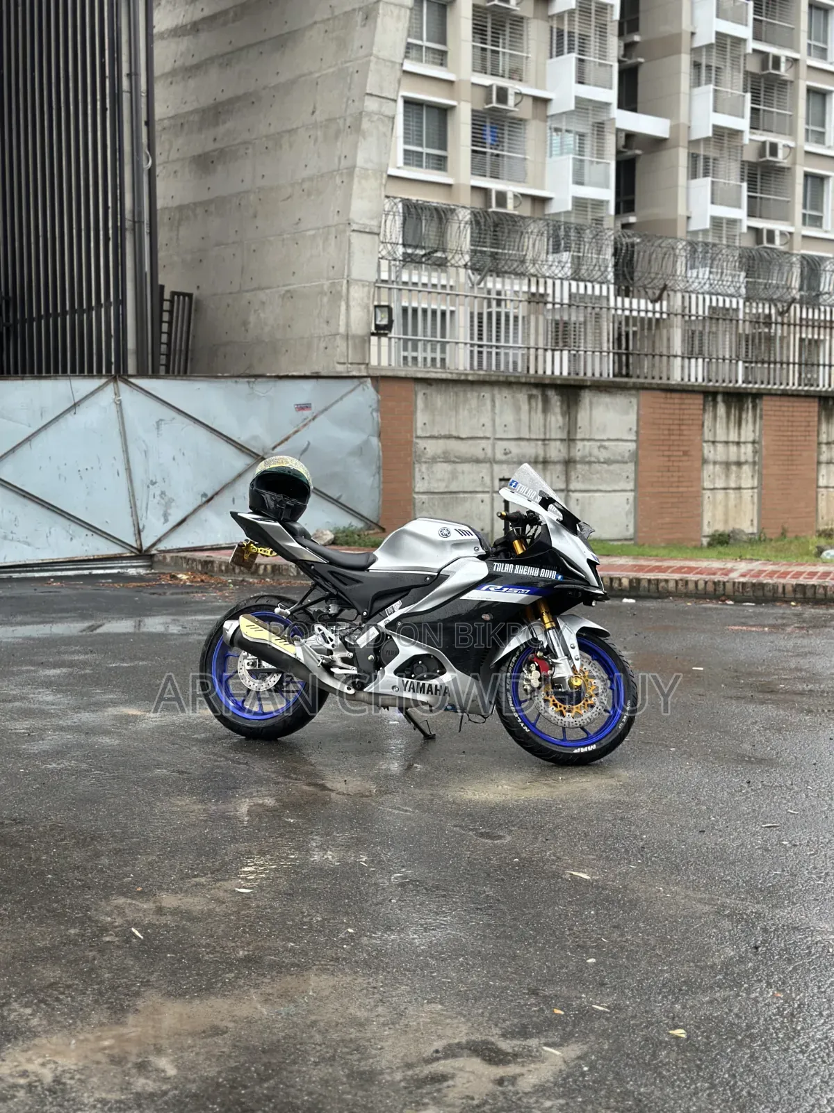 Yamaha R15M 2024 Gray