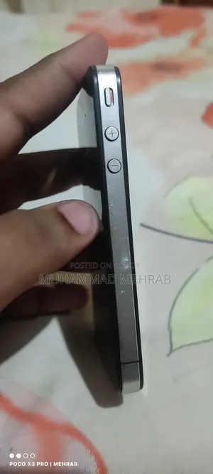অ্যাপল আইফোন ৪ ১৬ জিবি কালো