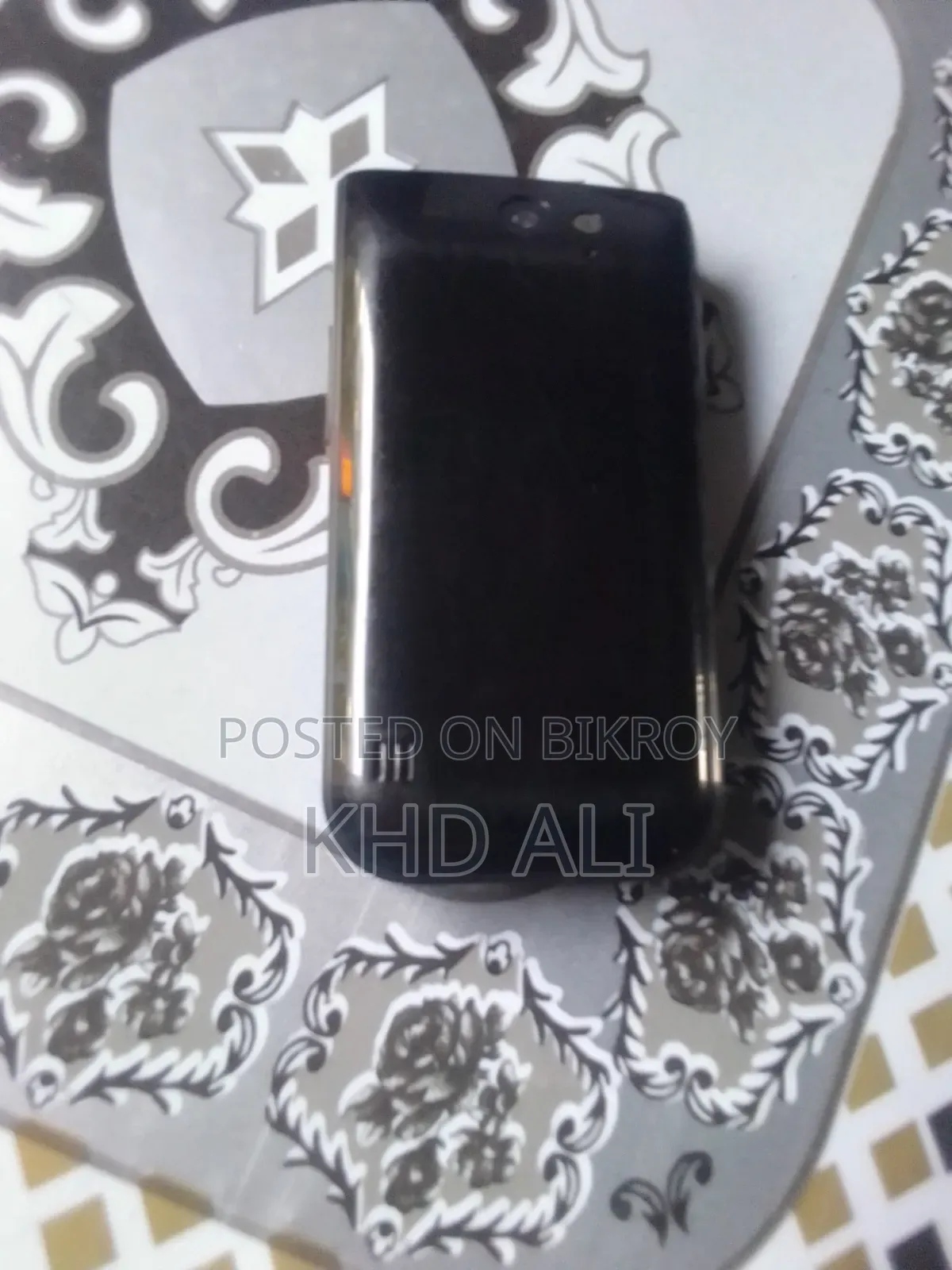 নোকিয়া ২৭২০ ফ্লিপ ৫১২ জিবি ব্ল্যাক