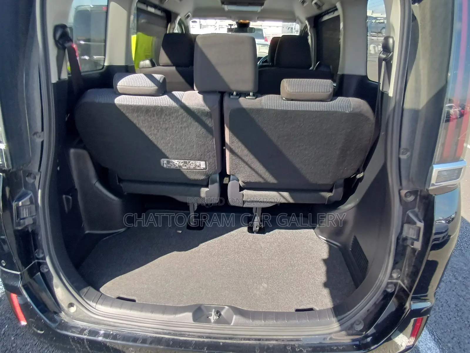 Toyota Noah 2021 Black